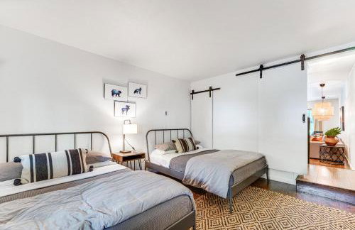 Private Hot Tub Tree-Lined Poconos Home! - Foto 21