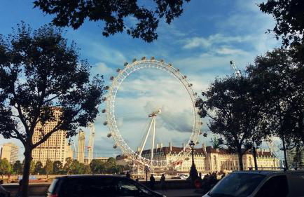 2 Bed with Garden & Free Parking near the Thames - Photo 15