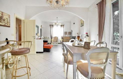 Cozy Apartment In Capezzano Pianore - Foto 4