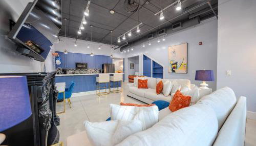 Ground Floor Waterfront on The Rez in Madison - Foto 3