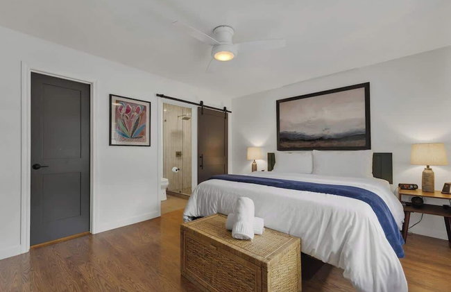 Elegant and Stylish Glenmoor Abode - 5 min to Town - Foto 5