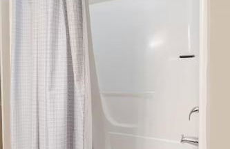 Skyline Serenity- Gym, Walk to Bars and Restaurants - Foto 9