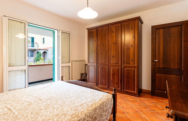 3 bedroom Apartment in Diano Castello with swimming pool and garden - Photo 13