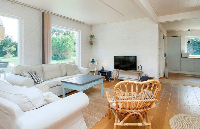 8 Person Holiday Home in Asnaes - Foto 10