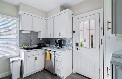 Spacious 4 Bedroom Sleeps 10 with Sauna and Hot Tub - Foto 23