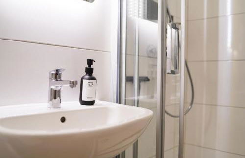 AHOI HOMES - Stilvoller Altbau im Herzen Kiels - Foto 39