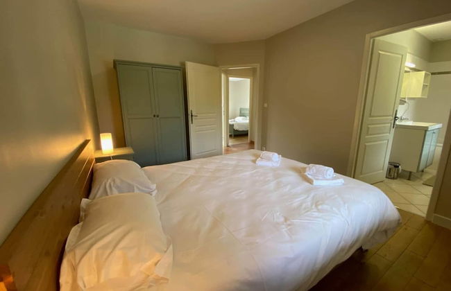 Luxury Villa With Covered Terrace in Chalais - Foto 7