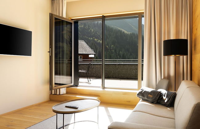 Apartment in Schrocken Near Ski Arlberg - Photo 11