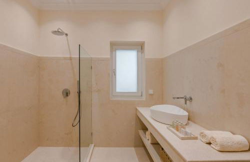 Etoile Luxury Suites - Photo 49