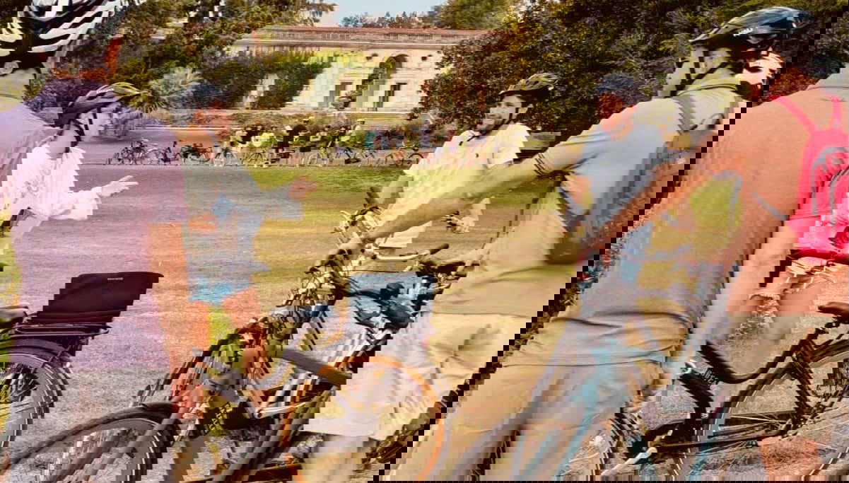 Tour in bici a Bordeaux - Foto 2, Una delle tappe del tour