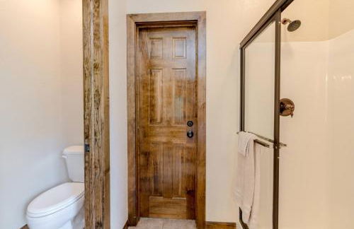 Hickory Hideaway with Communal Pool Access - Foto 35