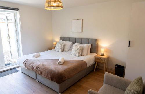 Cotswolds-Stroud-Large 5 Bedroom Home-Pool Table-Sleeps 10-Work or Leisure - Foto 24