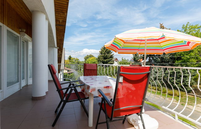 2 bedroom Apartment in Balatonboglár with garden - Photo 4