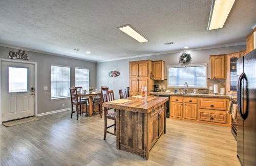 Waterfront New Orleans Home with Private Dock and Pier - Foto 10