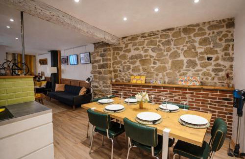 CITE MEDIEVALE- LE REMP'ART - 3 Chambres Tout Confort-au pied de la Cité- Accès direct piétons - parking gratuit - Foto 3