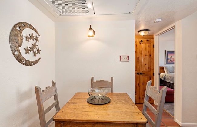 Fort Marcy Hotel Suites by All Seasons Resort Lodging - Foto 39