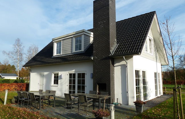 Villa in Parc de Kievit With Garden & Fireplace - Photo 7