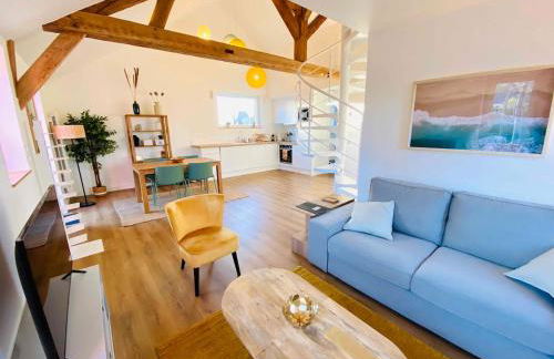 A 2 Pas de la Mer, 2 bedrooms, sea view, parking - Photo 5