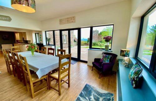 Elegant & spacious farmhouse with wonderful views - Foto 3