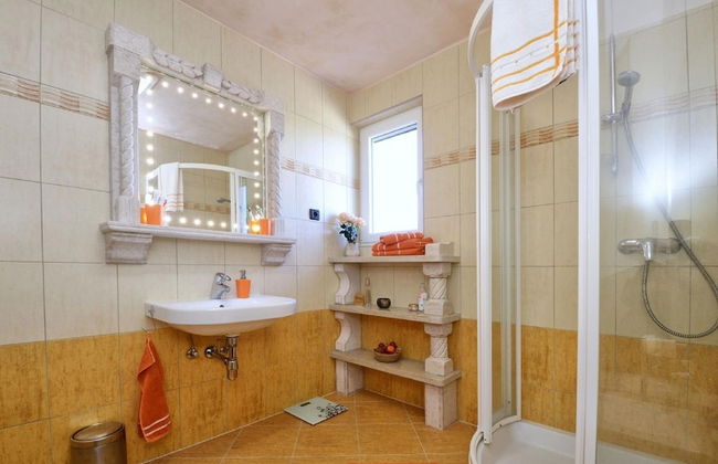 Cozy Holiday Home in Rogovici With Swimming Pool - Foto 13