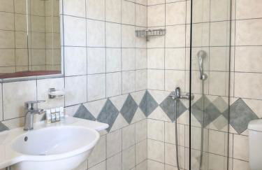 Eleni Suites Methoni - Photo 33