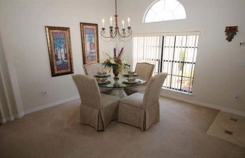 #440-Large 5 bed pool home with excellent privacy - Foto 15