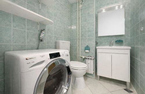 Apartment at tram station - Foto 13