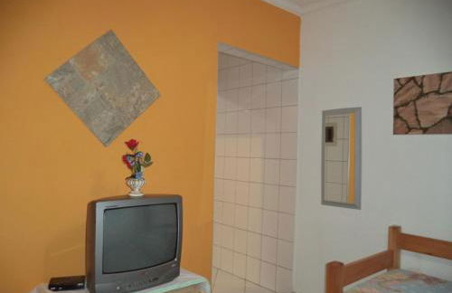 Jóias Preciosas- Kitnet Mobiliado - Foto 35