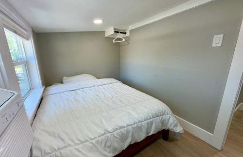 Tiny Private Room #5 in Shared 5BR House with Other Guests - Foto 16