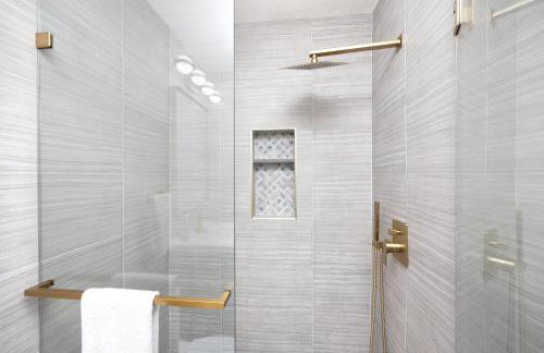 Palm Harbor Paradise - Spacious Home In Quiet Neighborhood with Heated Pool, Billiard Room, Hot Tub - Foto 28