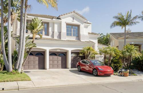 Luxe Family Villa ,116 inch Theater, Yard , Near Beaches - Photo 46