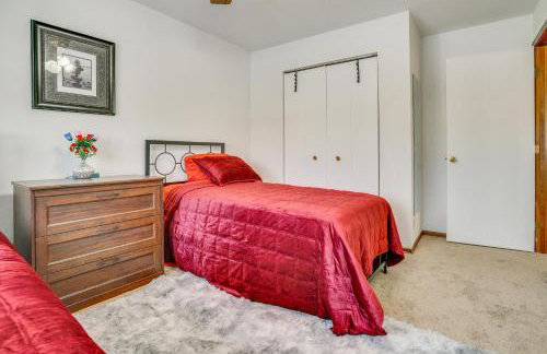 2 Mi to Dtwn St Paul Home with Private Deck and Yard! - Foto 15