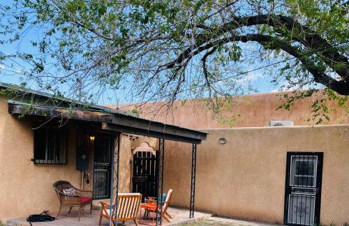 Vintage charm vacation home with modern comforts near Old Town - Foto 5