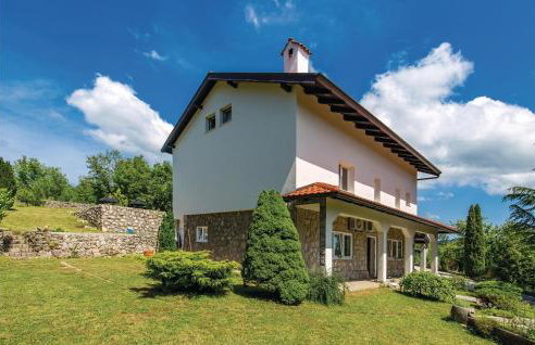 4 Bedroom Gorgeous Home In Jurdani - Photo 18