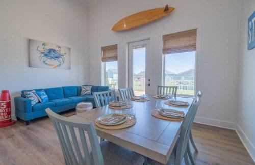4BR Beach Haven - Deck, Gourmet Kitchen, Tiki Bar Fun - Foto 8