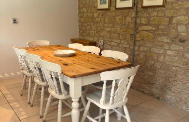 Rats Retreat at Tove Valley Cottages - Photo 5