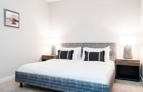 CozySuites Music Row Stunning 2BR -free parking 35 - Foto 12