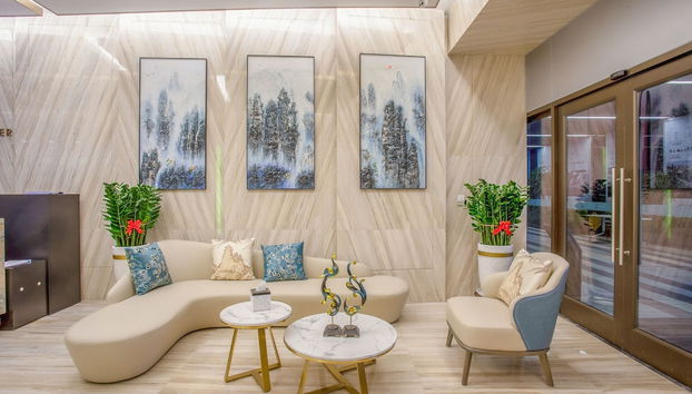 Coin salon dans le hall