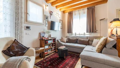 Stylish house near Venice With Parking - Photo 5