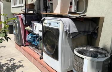 Pool Front Romantic Getaway withPrivate Entry - Foto 53