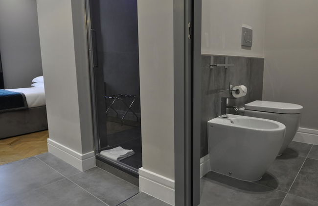 Place 24 Suites & Wellness - Photo 18