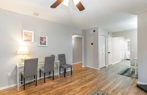 Freshly Renovated - Minutes from Downtown & BNA - Foto 4