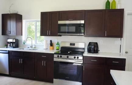 Charming Historic Home with Modern Comforts - Foto 7