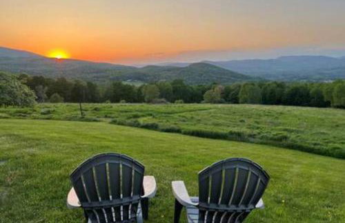 Farmhouse with Mountain Views Near Stowe and Smuggs - Foto 1