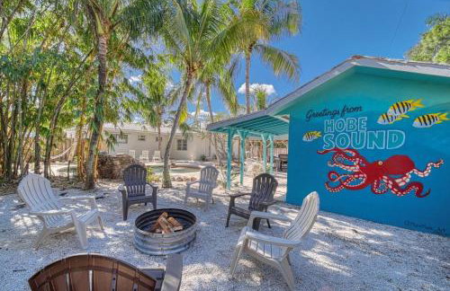 Tropical PoolHome Walk to Shops Near Beach - Foto 66