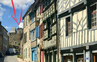 Appartement de 1634 avec balcon au sud sur jardin en plein cœur historique - Foto 3