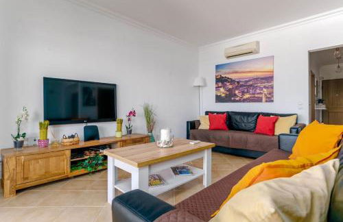 Bright 3-BR in Guia with Shared Pool by Lisbeyond - Foto 38