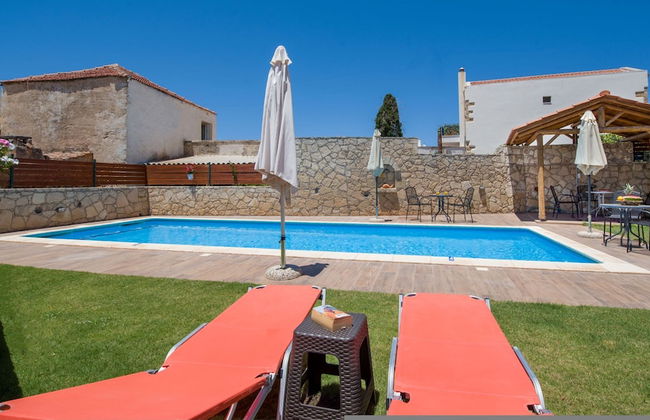 Skandalis Apartments With Pool - Foto 35