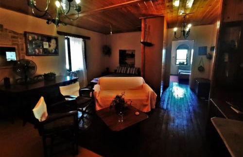 Panorea's Stone House - Foto 17