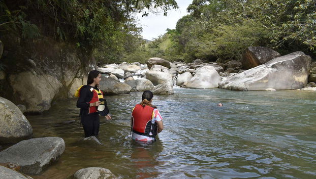 Aquatic Hike Along Dormilon River - Foto 3